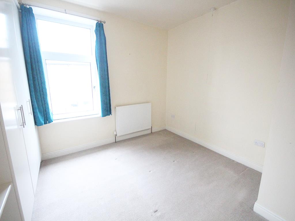 2 bedroom end terrace house SSTC in Barnoldswick - IMG_4685.jpg